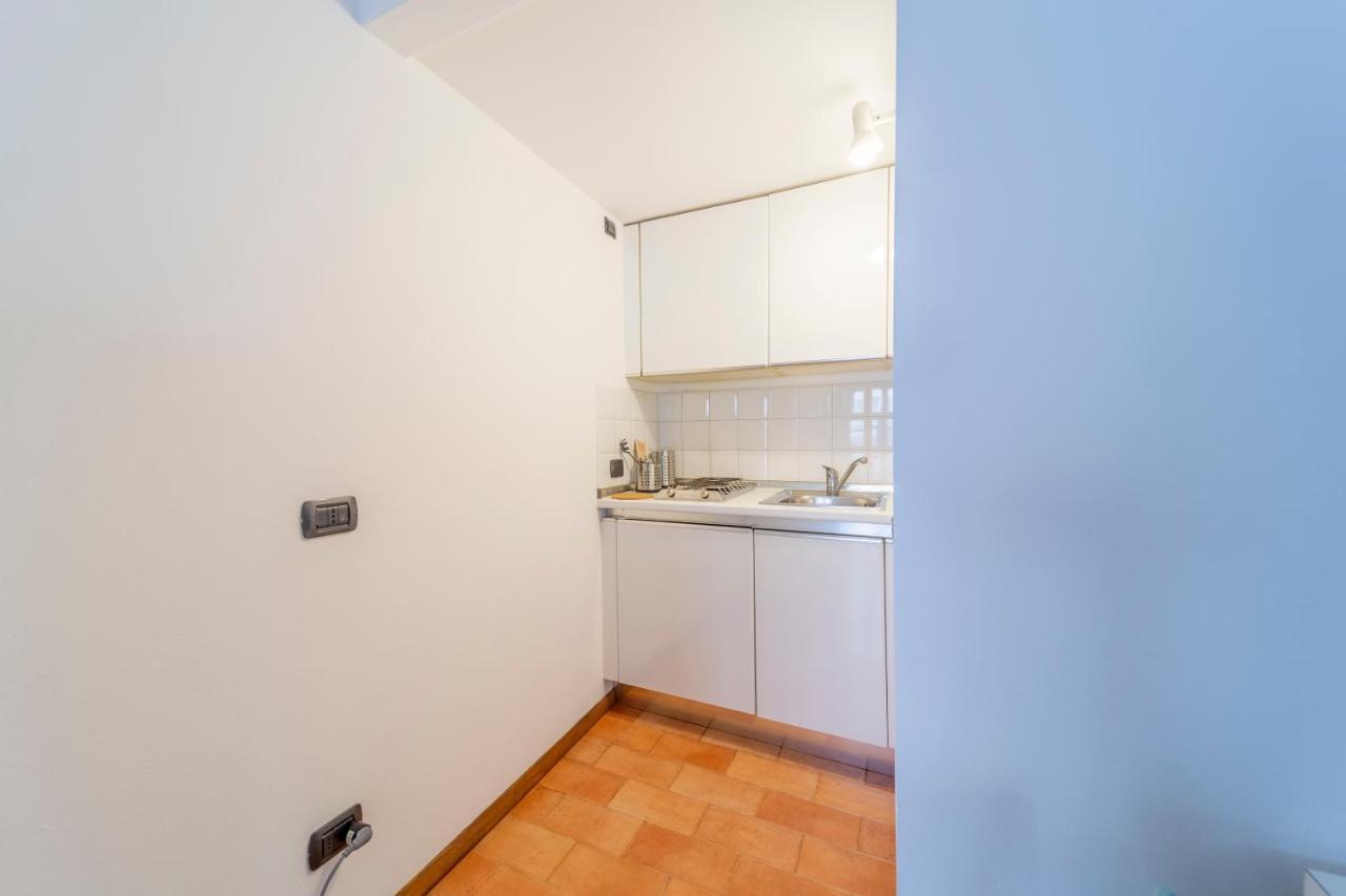 Parrot House - Casa In Centro A Parma Apartamento Exterior foto